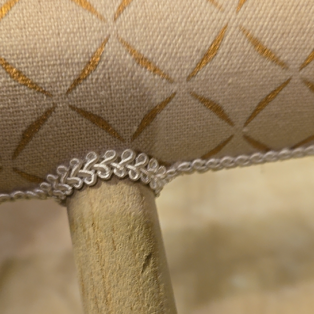 Elegant Gold and Cream Jewelry Bar - Picture 11 of 15